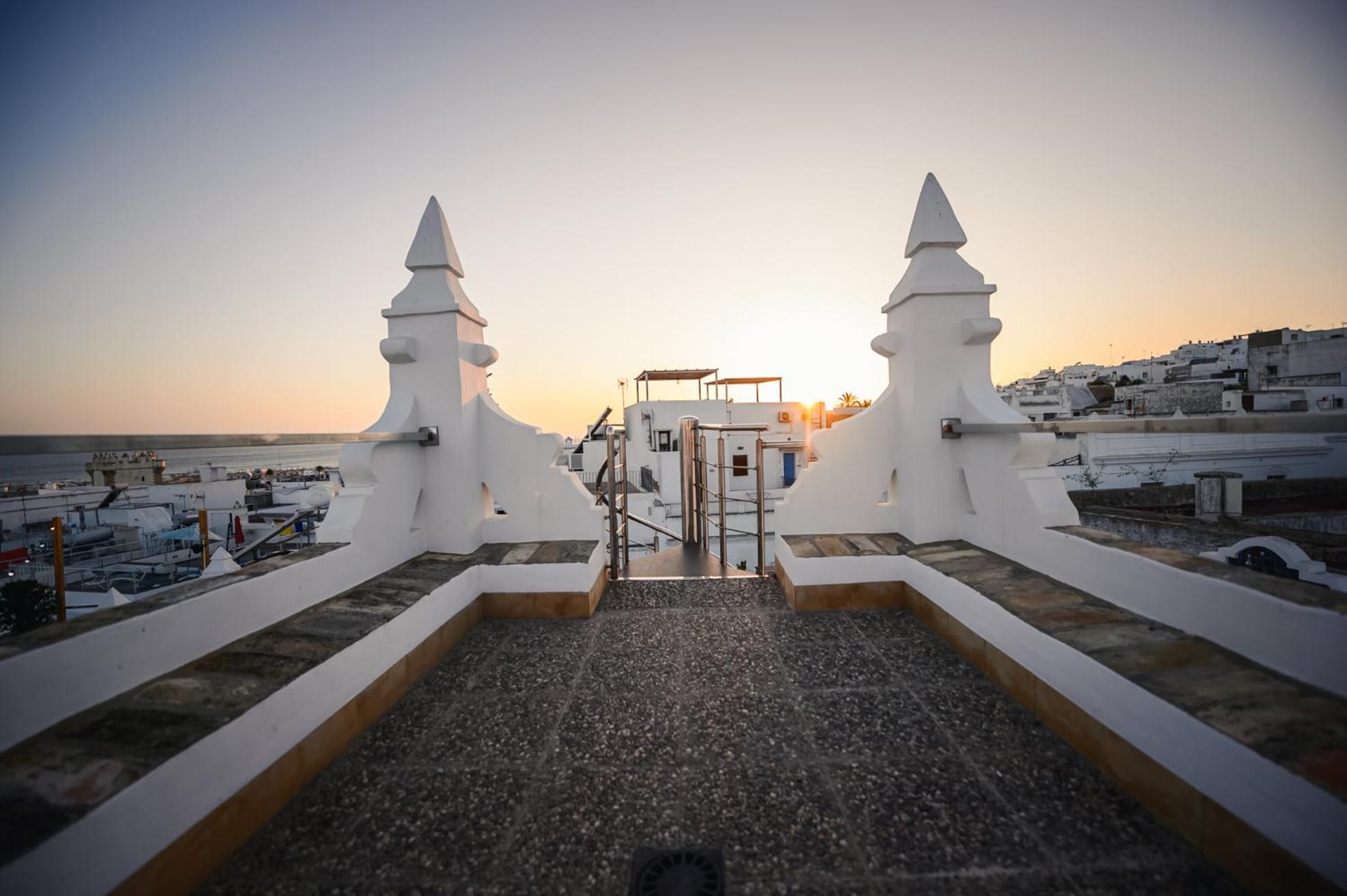 Ferreira Hostal Boutique โกนิล เด ลาฟรอนเตรา ภายนอก รูปภาพ