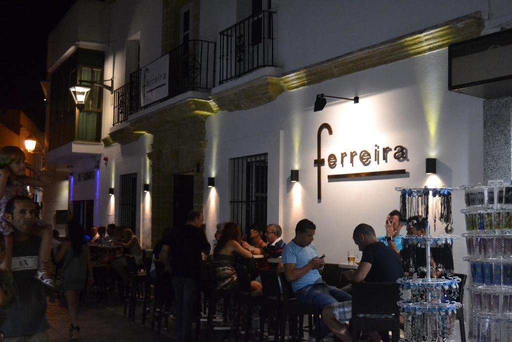 Ferreira Hostal Boutique โกนิล เด ลาฟรอนเตรา ภายนอก รูปภาพ