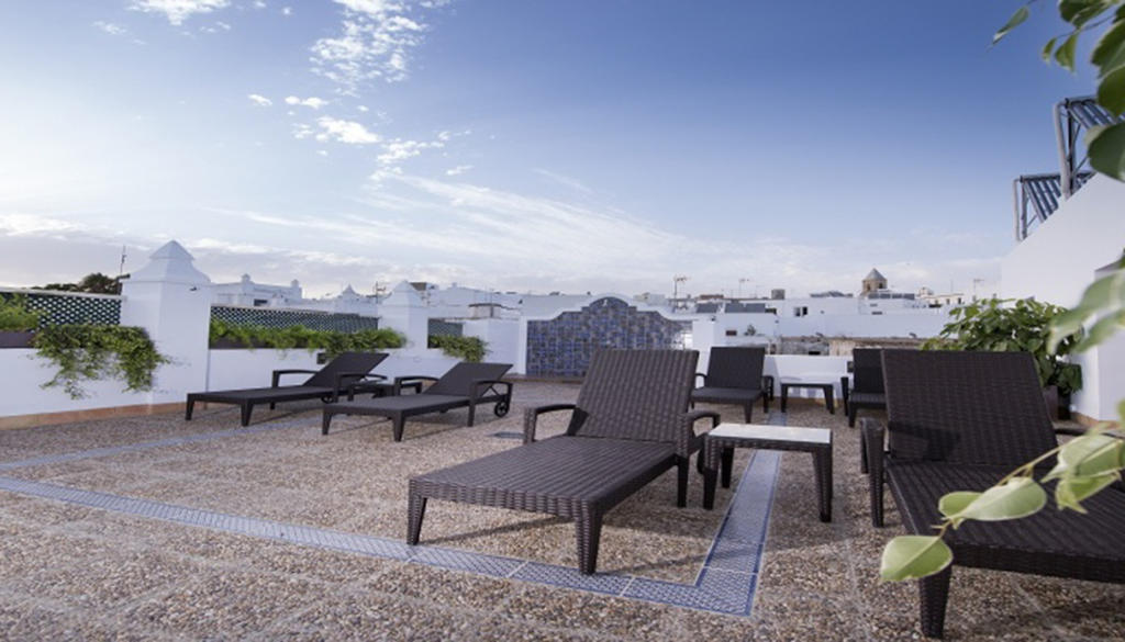 Ferreira Hostal Boutique โกนิล เด ลาฟรอนเตรา ภายนอก รูปภาพ